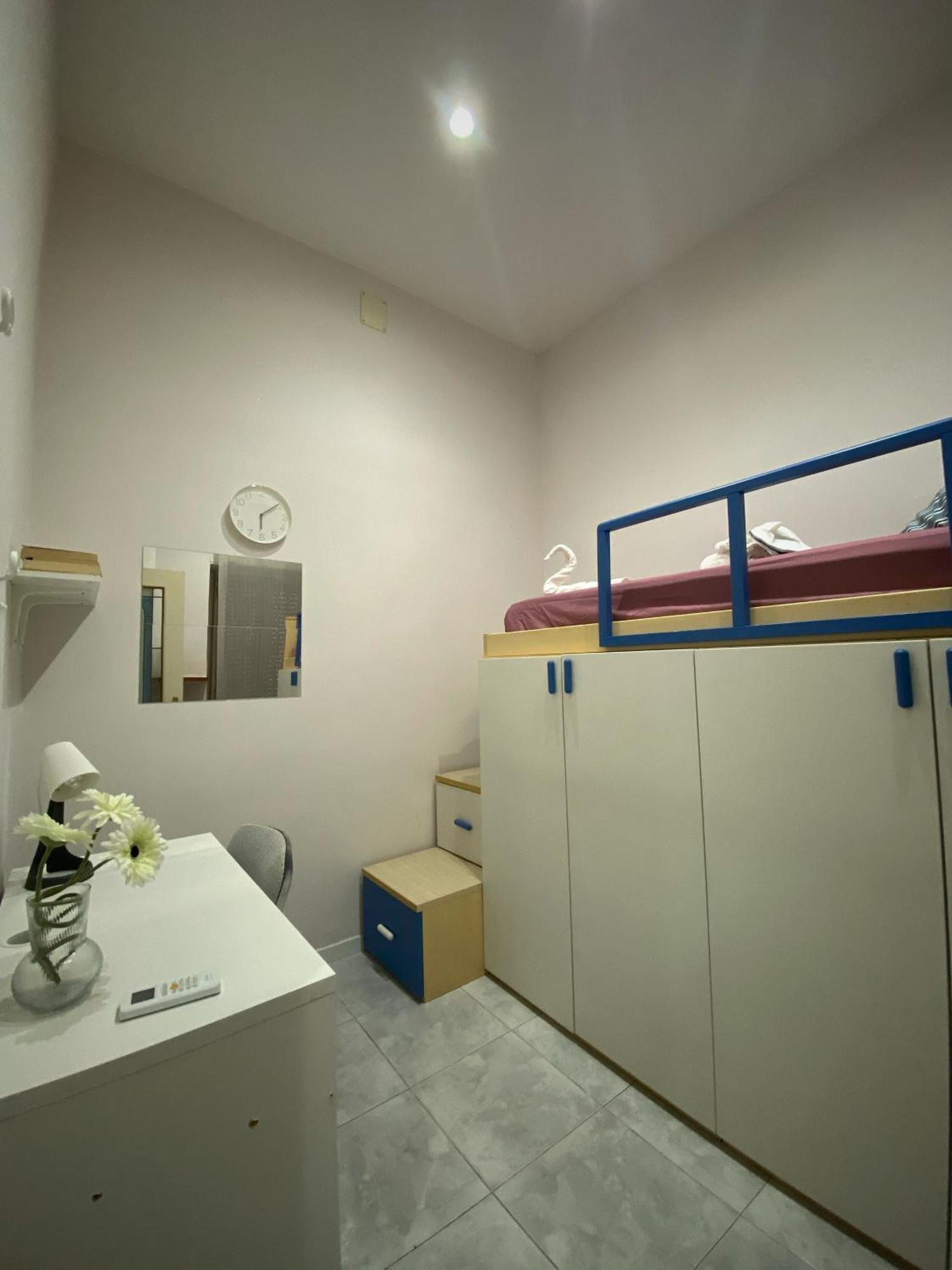 La Casa Al Centro " Vicino Al Centro Storico Di Napoli" Lägenhet Exteriör bild